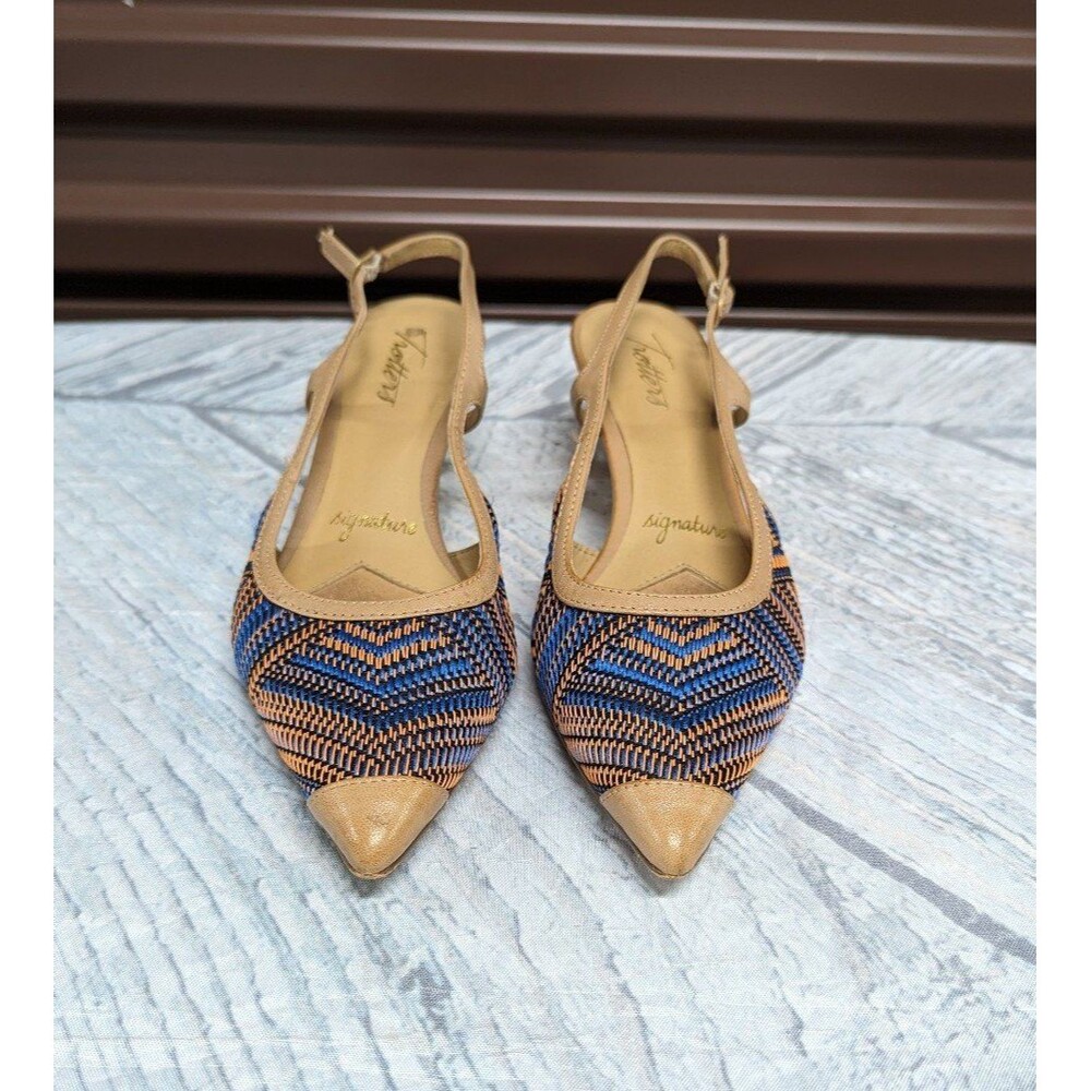 Trotters Size 6M Tan and Multicolor Slingback Kitten Heels